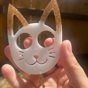 Self defense kitty keychain